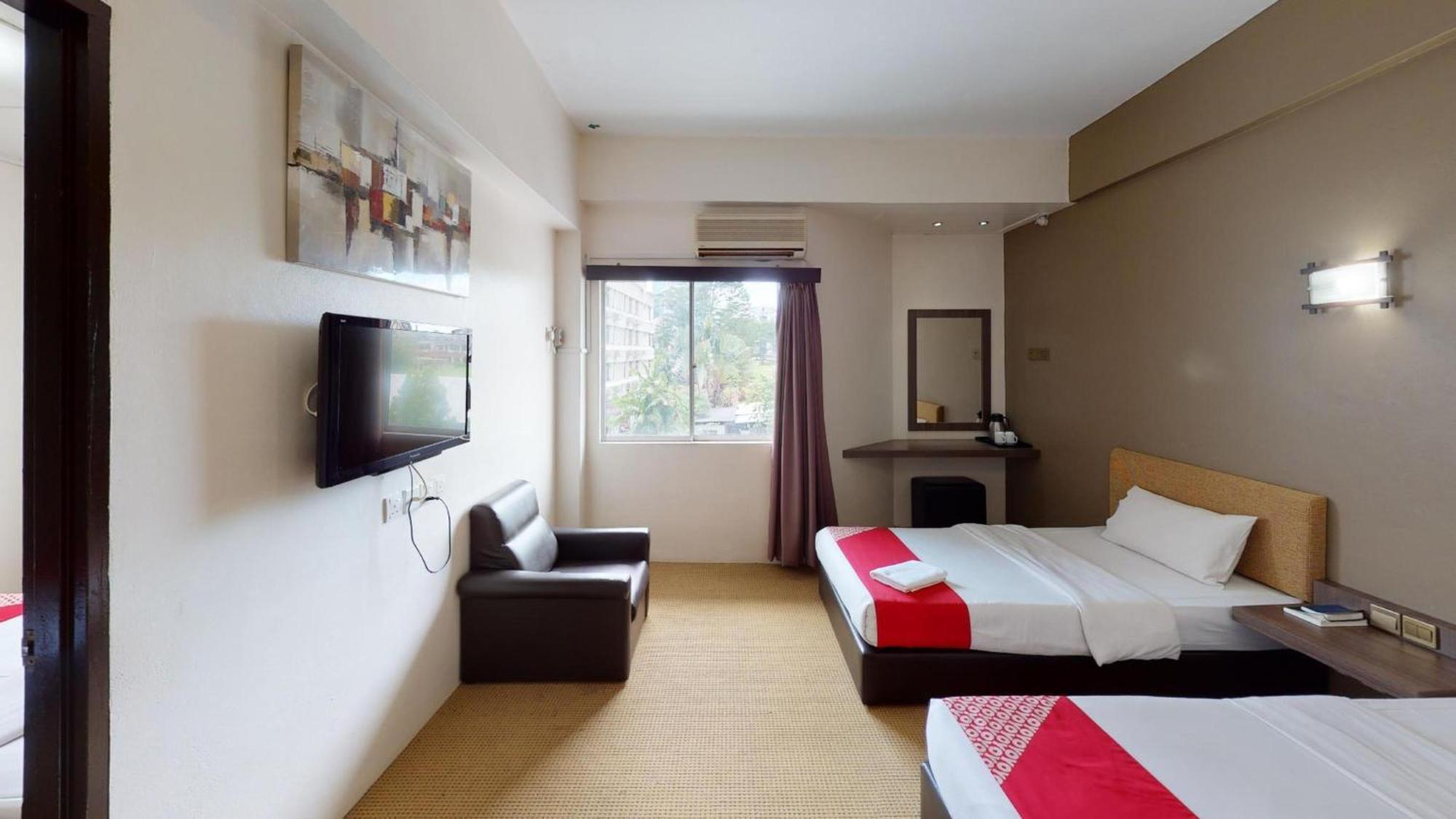 Super Oyo 979 Hua Kuok Inn Kuching Zewnętrze zdjęcie