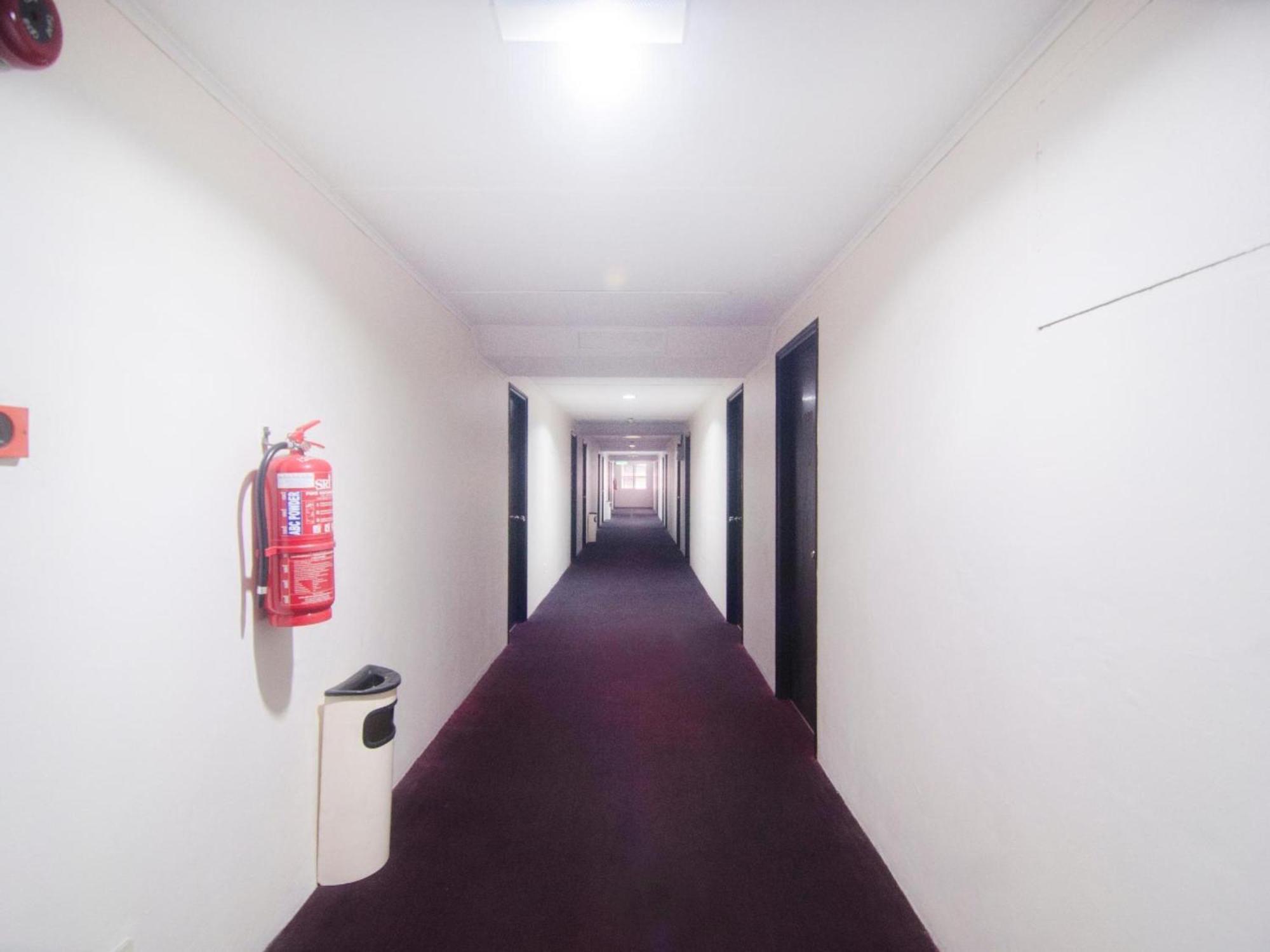 Super Oyo 979 Hua Kuok Inn Kuching Zewnętrze zdjęcie