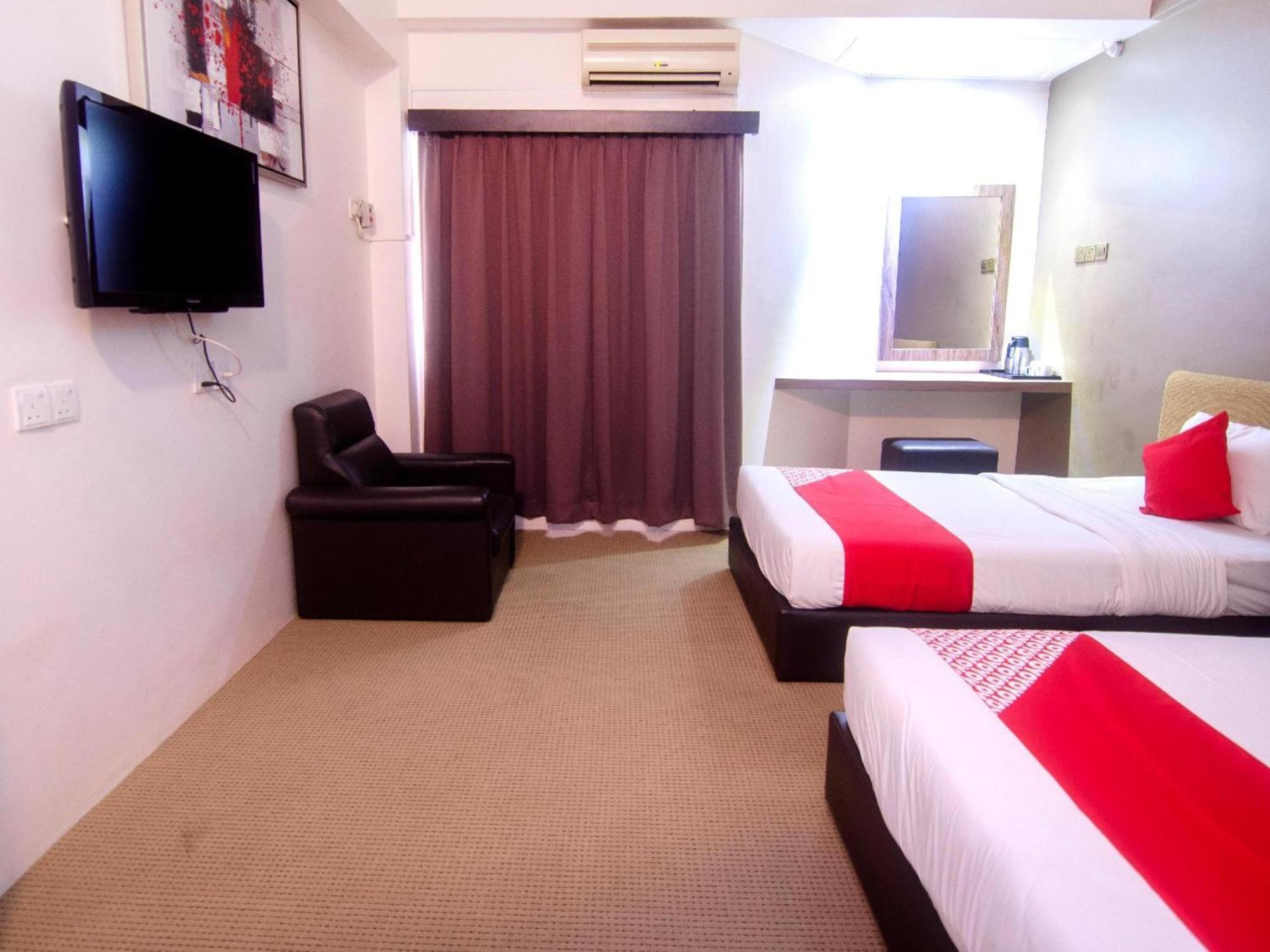 Super Oyo 979 Hua Kuok Inn Kuching Zewnętrze zdjęcie