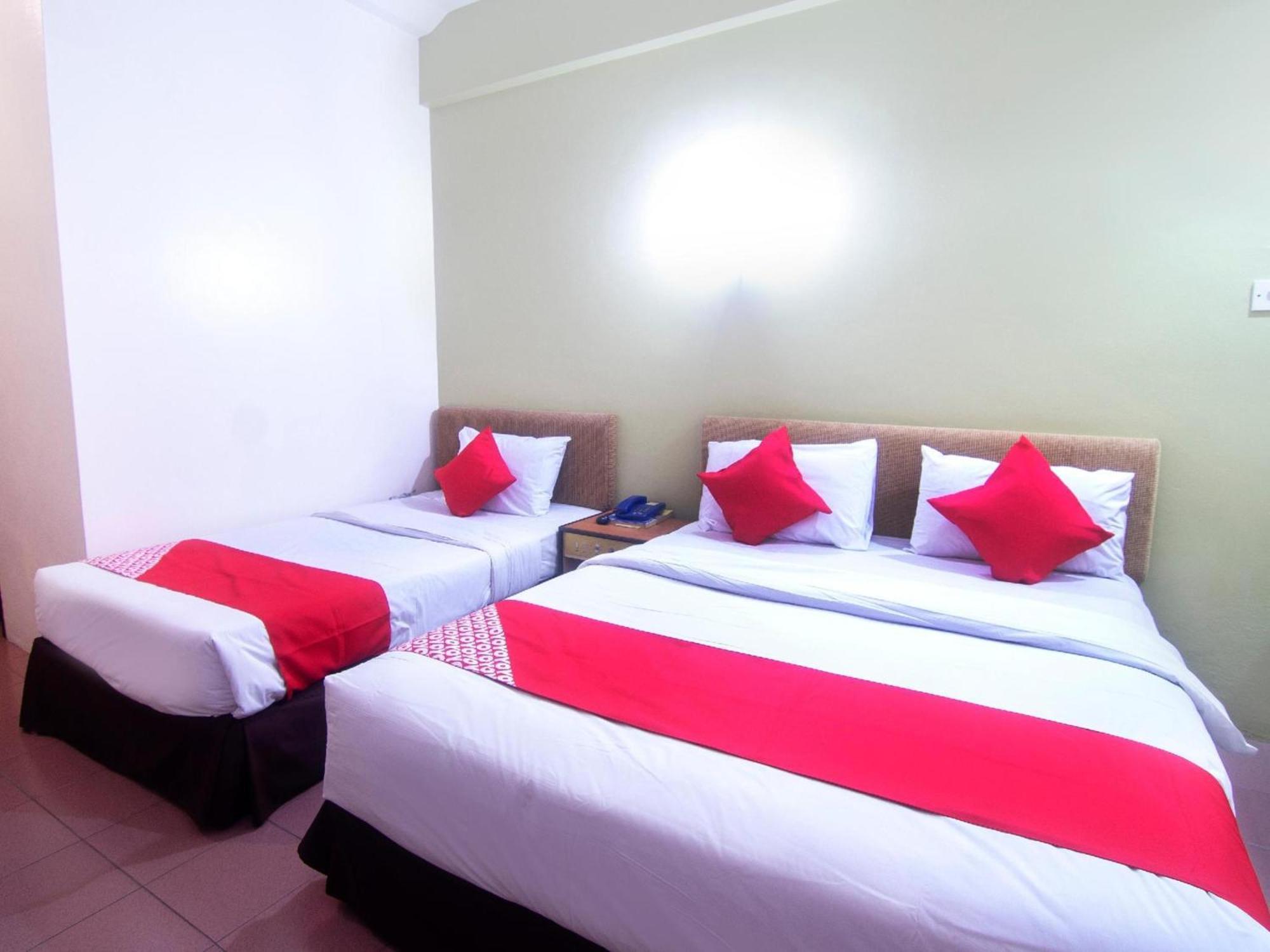 Super Oyo 979 Hua Kuok Inn Kuching Zewnętrze zdjęcie