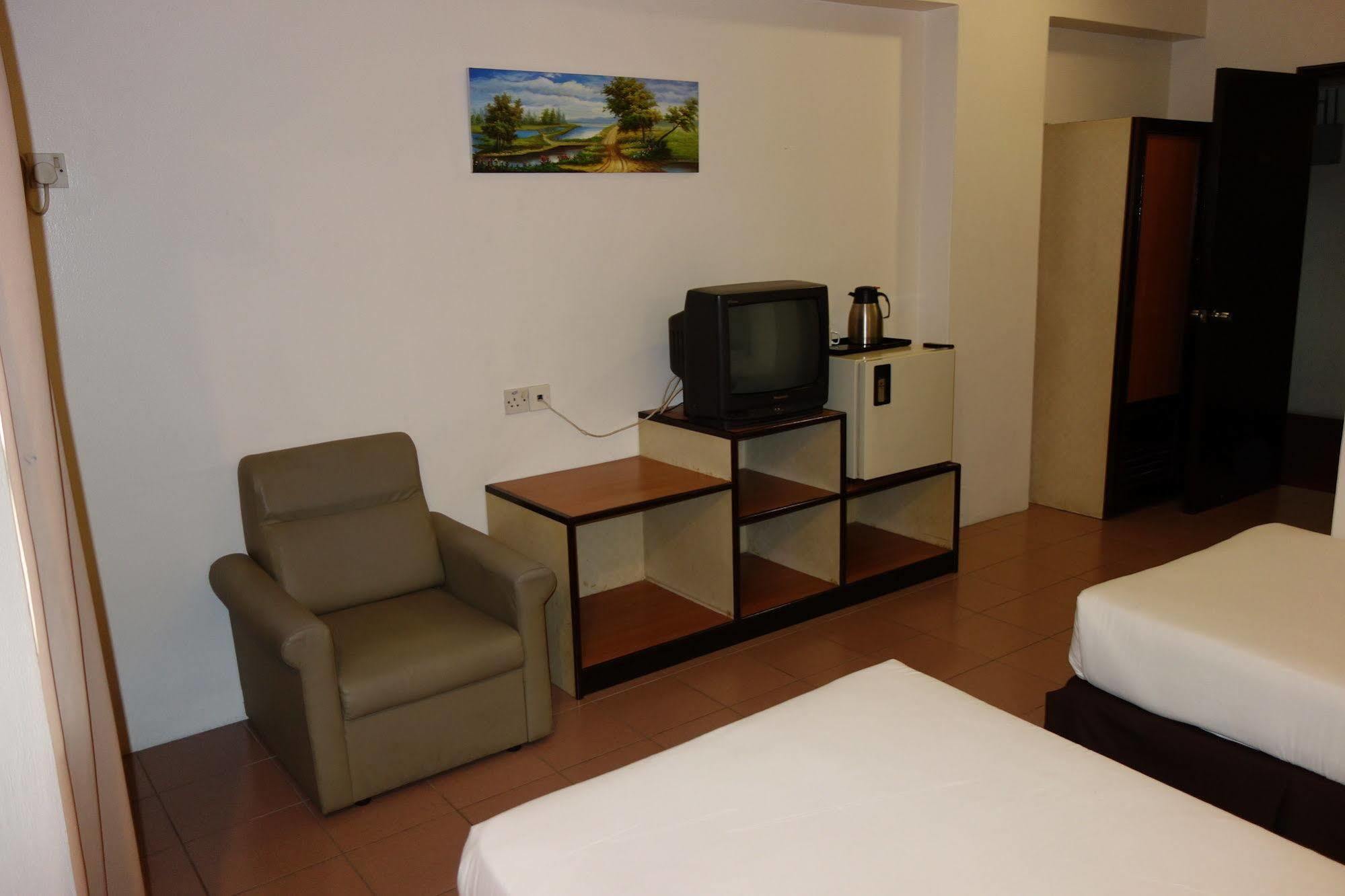 Super Oyo 979 Hua Kuok Inn Kuching Zewnętrze zdjęcie