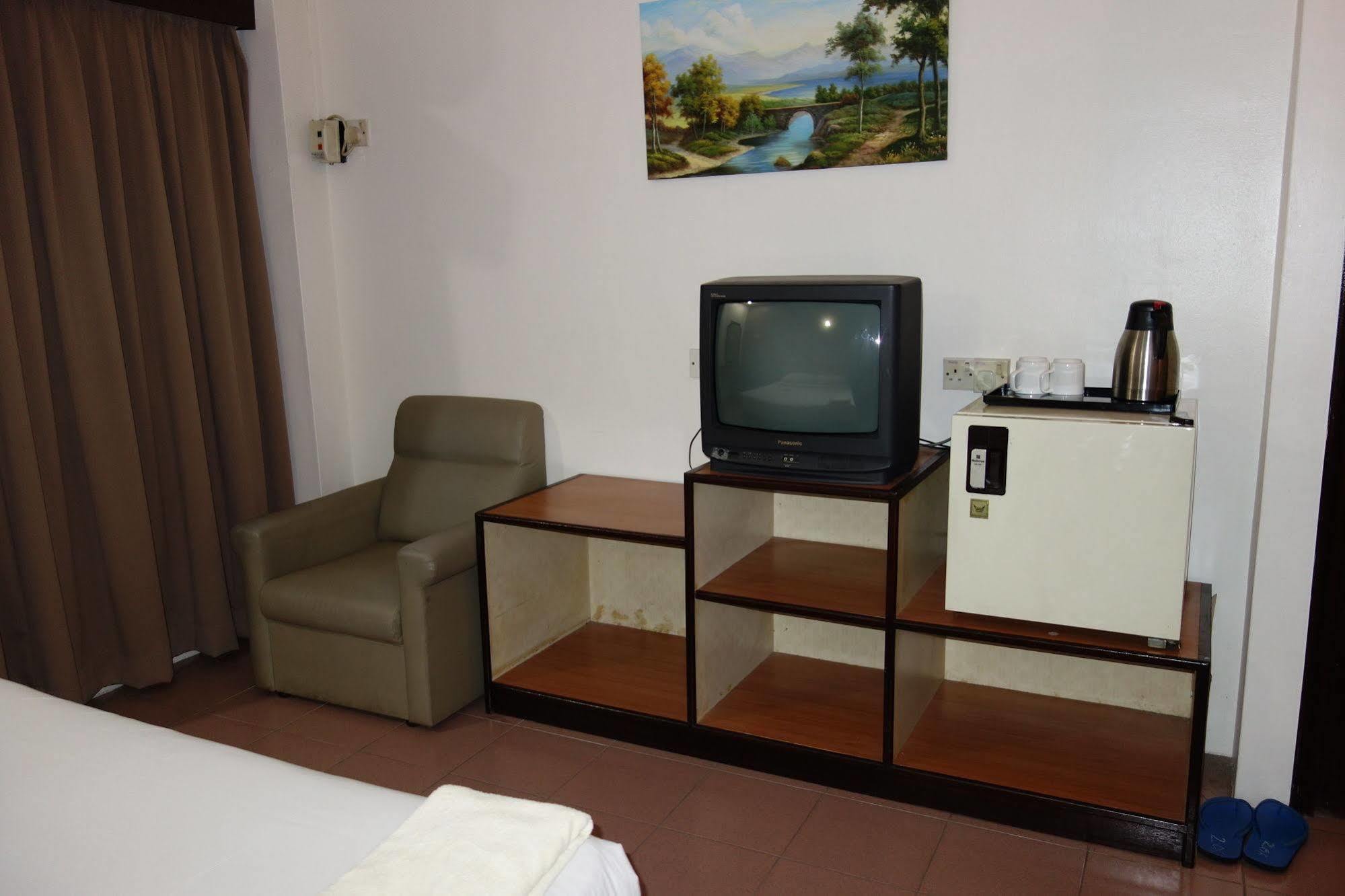 Super Oyo 979 Hua Kuok Inn Kuching Zewnętrze zdjęcie